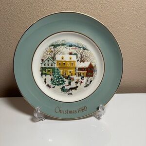 1980 EIGHTH EDITION Enoch Wedgwood Vintage Avon Christmas Plate